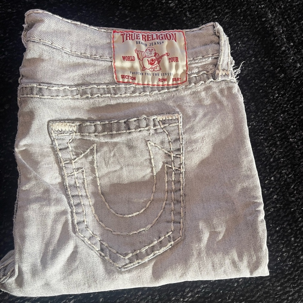 True Religion Mens Light Gray Jean shorts